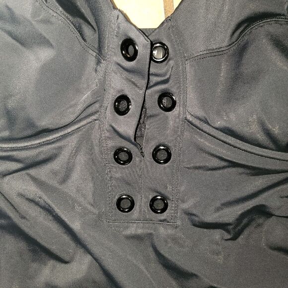 Torrid Black Underwire Lace-Up One Piece Swimsuit Size 6 6x - Picture 4 of 9